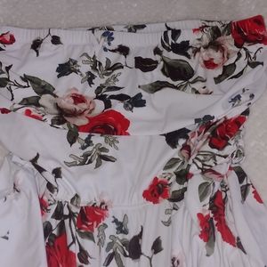 Floral plus side romper/capri